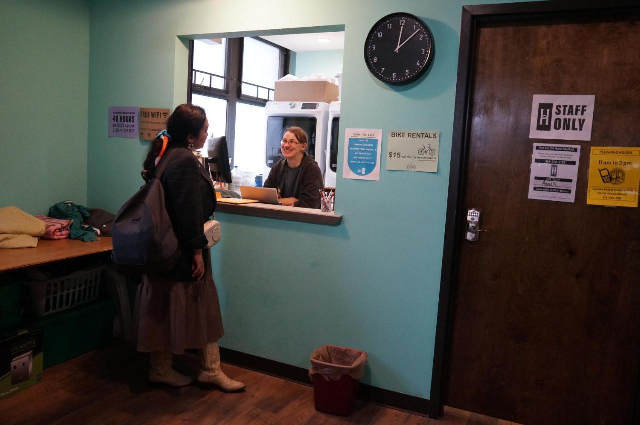 Cream City Hostel Милуоки Экстерьер фото